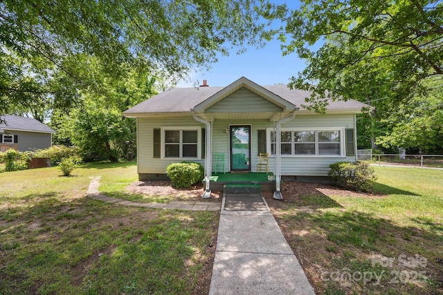 bungalow featuring crawl space