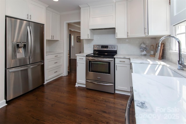 1208 Chausley Ct, Charlotte, NC 28211 - kitchen with appliances with stainless steel finishes, a sink, white cabinetry, backsplash, and dark wood-style floors
