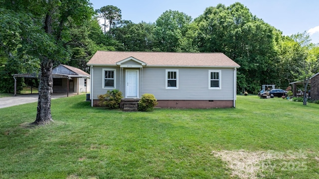 2336 32nd St NE, Hickory, NC 28601 - view of front of property featuring a front lawn, crawl space, and a detached carport