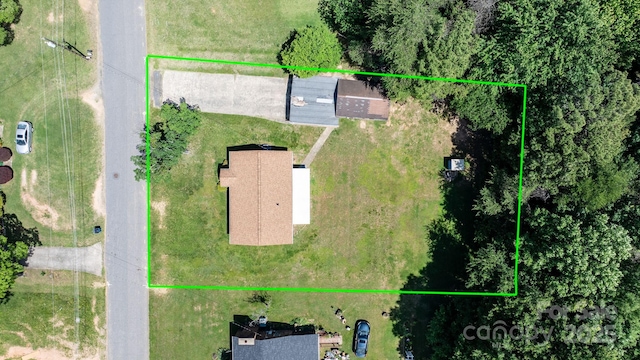 2336 32nd St NE, Hickory, NC 28601 - aerial overview of property's location featuring property boundaries highlighted