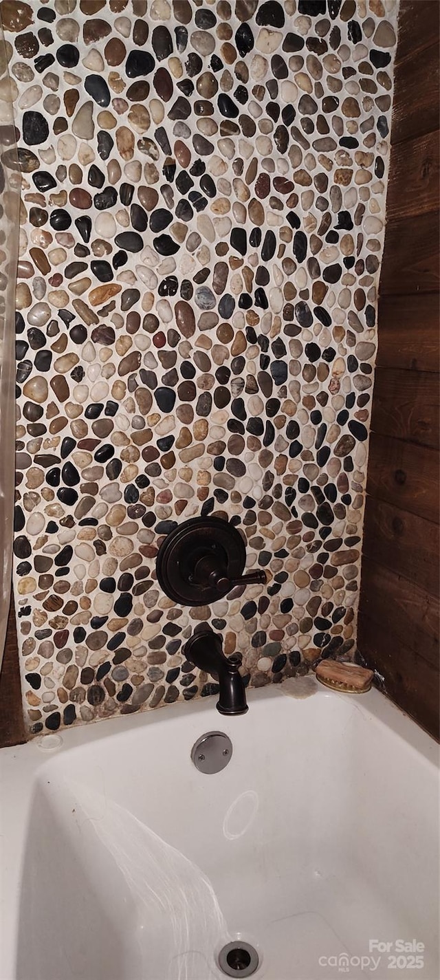 7881 Us-25/70 Hwy, Marshall, NC 28753 - view of bathroom
