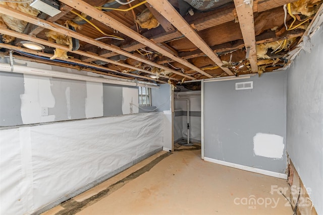 417 S Broad St, Gastonia, NC 28052 - unfinished basement with baseboards