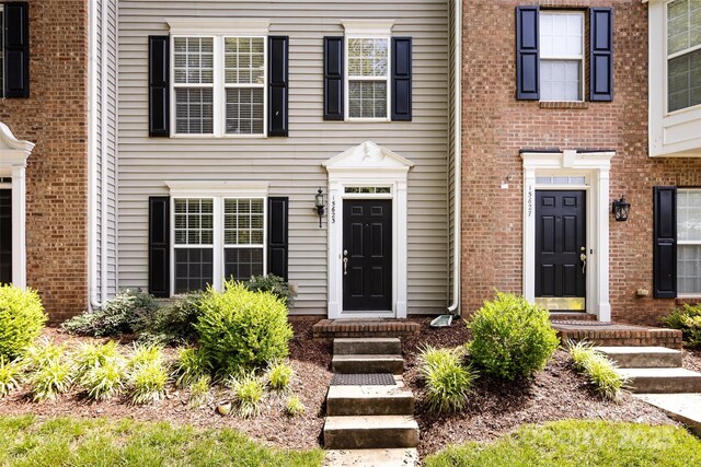 15623 Sir Charles Pl, Charlotte, NC 28277 - photo 2