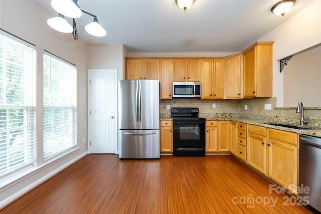 15623 Sir Charles Pl, Charlotte, NC 28277 - photo 22