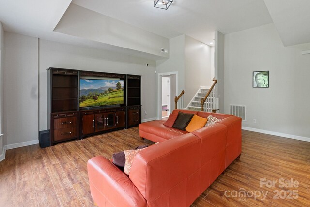 9433 Wallace Pond Dr, Huntersville, NC 28078 - living room featuring wood finished floors and baseboards