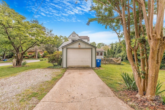 6 Craggy Cir, Asheville, NC 28803 - detached garage with driveway
