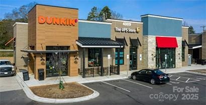 1610 Ford St, Charlotte, NC 28216 - view of commercial property with uncovered parking