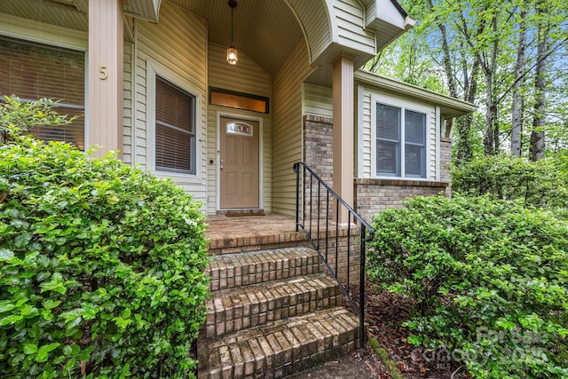 5 Governors Dr, Hendersonville, NC 28791 - property entrance with brick siding