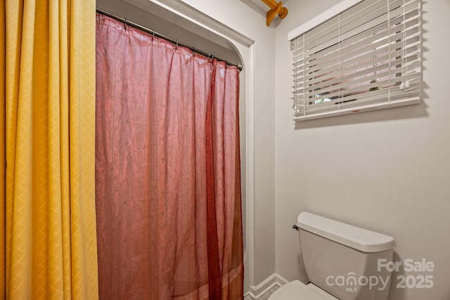 5 Governors Dr, Hendersonville, NC 28791 - full bath featuring toilet