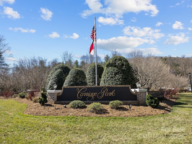 5 Governors Dr, Hendersonville, NC 28791 - community sign with a yard