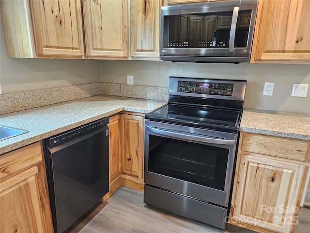 1058 Hunter St, Morganton, NC 28655 - photo 14