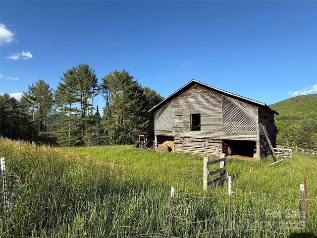 99999 Bakers Creek Rd, Burnsville, NC 28714