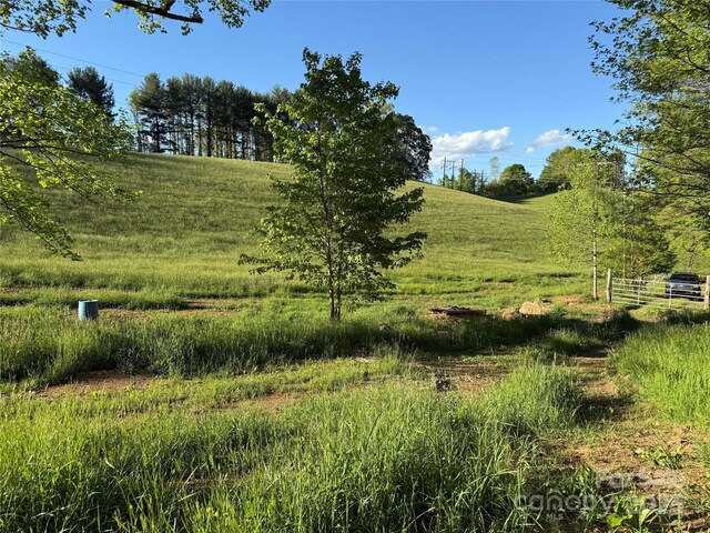 99999 Bakers Creek Rd, Burnsville, NC 28714
