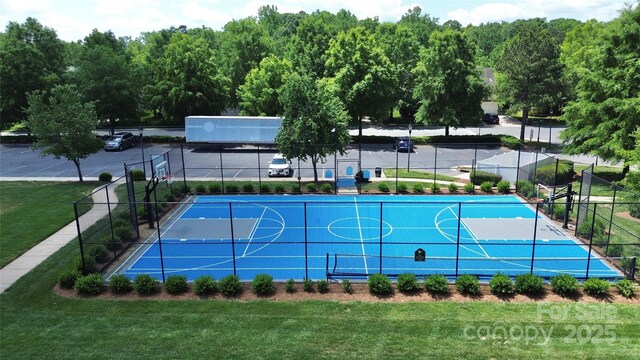 8916 Inverness Bay Rd, Charlotte, NC 28278 - view of basketball court