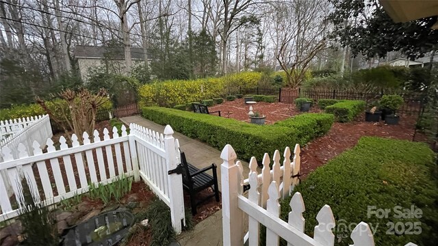 700 Valleyview Dr Unit 1, Albemarle, NC 28001 - view of yard featuring fence