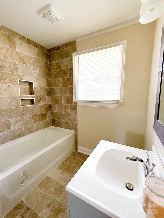 2469 Elkwood Cir, Charlotte, NC 28205 - full bath with vanity