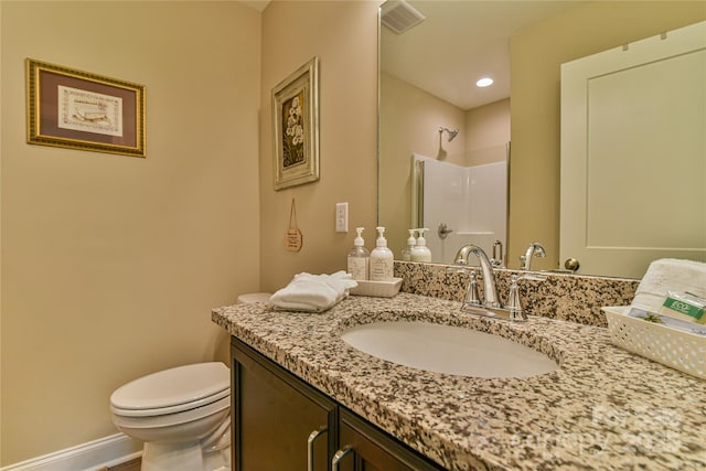 140 Atlantic Falls Trl, Black Mountain, NC 28711 - full bathroom with toilet, vanity, a shower, recessed lighting, and baseboards
