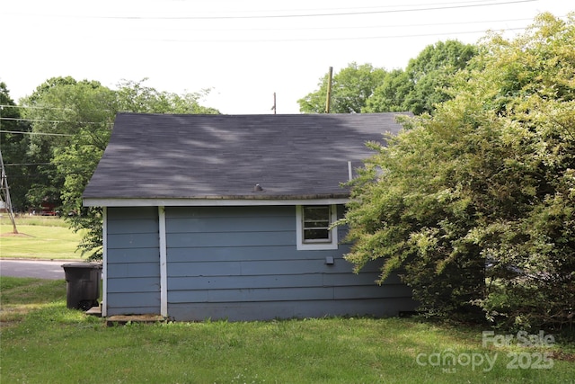 614 Goldsboro Ave, Statesville, NC 28677 - view of garage