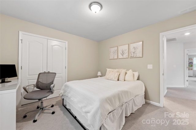 15630 Oleander Dr, Charlotte, NC 28278 - carpeted bedroom with a closet, baseboards, and an office area