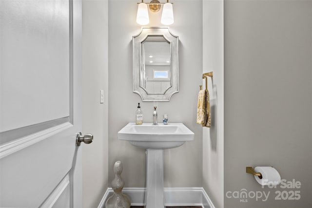 9750 Briarwick Ln, Charlotte, NC 28277 - half bathroom with baseboards