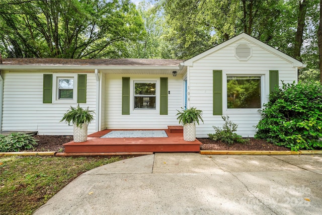 108 Greenwood Ave, Belmont, NC 28012 - ranch-style house with roof with shingles
