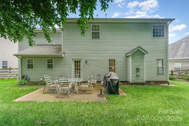 10322 Stoneykirk Ln, Charlotte, NC 28269 - rear view of house with a patio