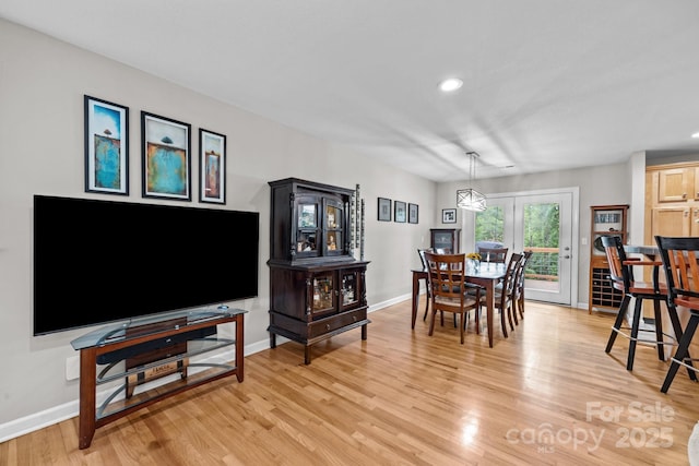 931 Indian Hill Rd, Hendersonville, NC 28791 - dining room featuring light wood-style flooring, baseboards, and recessed lighting