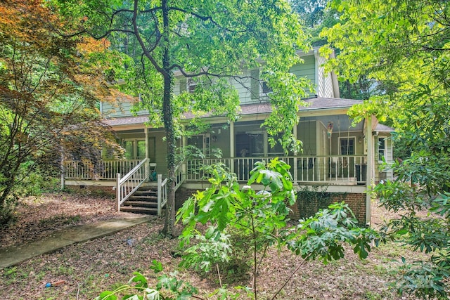 8504 Knollwood Cir, Charlotte, NC 28213 - back of property with covered porch and roof with shingles