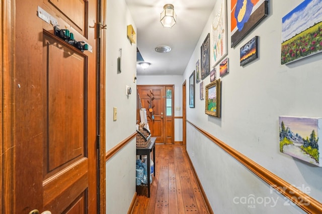 8504 Knollwood Cir, Charlotte, NC 28213 - hallway with hardwood / wood-style floors