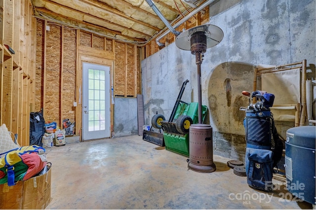 5826 Natoma Rd, Lake Wylie, SC 29710 - below grade area with a water pressure tank