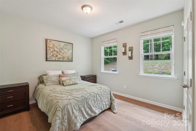 5812 Dinsmore Ln, Belmont, NC 28012 - bedroom with wood finished floors and baseboards