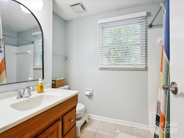 11718 Battery Pl, Charlotte, NC 28273 - bathroom with a shower with shower curtain, toilet, a textured ceiling, vanity, and baseboards