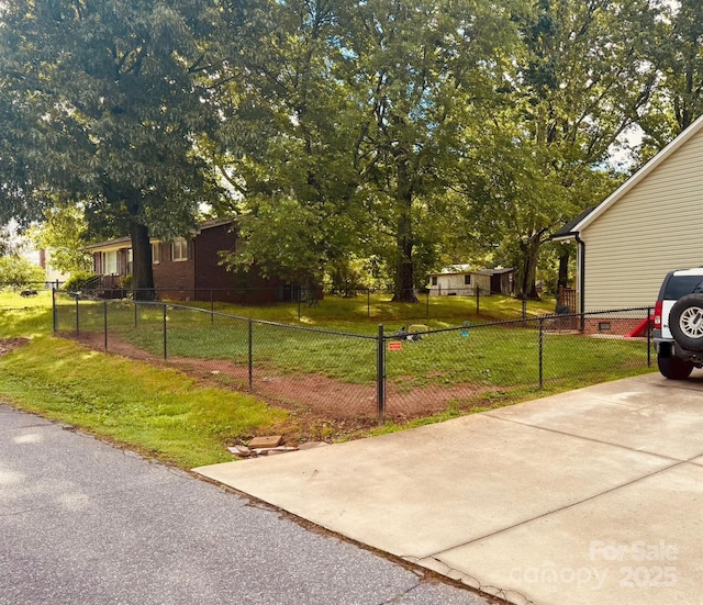 312 Shady Ln, Lincolnton, NC 28092 - view of yard