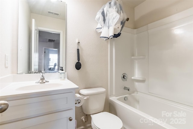 2009 Talbert Ct, Charlotte, NC 28214 - full bath with toilet, vanity, and bathing tub / shower combination