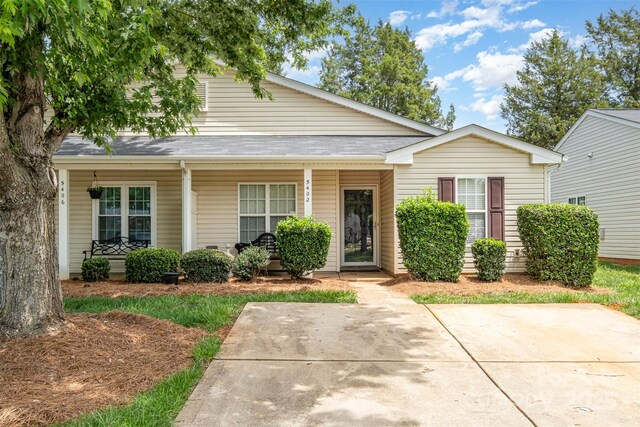 5402 Harris Cove Dr, Charlotte, NC 28269 - photo 4