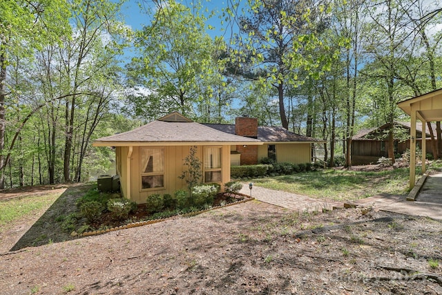 334 Lakeview Cir, Lugoff, SC 29078 - back of property featuring a chimney