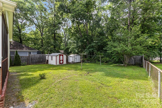 4915 Galax Dr, Charlotte, NC 28213 - photo 20