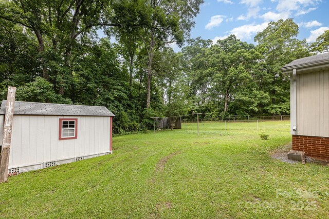 4915 Galax Dr, Charlotte, NC 28213 - photo 22