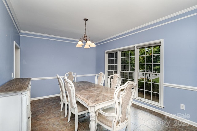 17318 Cambridge Grove Dr, Huntersville, NC 28078 - dining space featuring a chandelier, crown molding, and baseboards