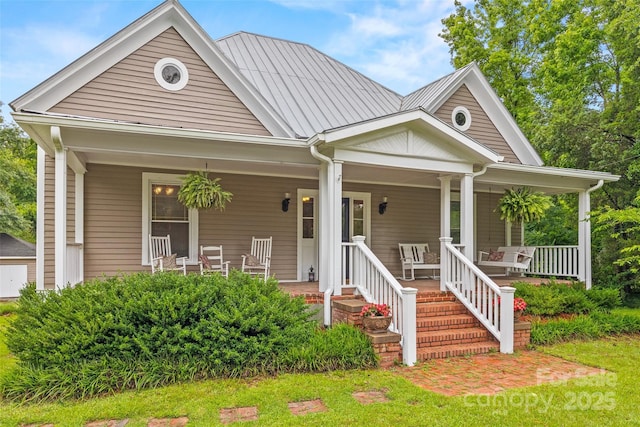 4569 Edgeland Rd, Edgemoor, SC 29712 - view of front facade featuring covered porch