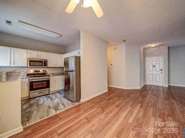9360 Meadowmont View Dr, Charlotte, NC 28269 - photo 11