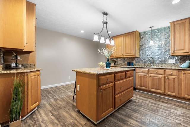 220 Pinehurst Ln, Newton, NC 28658 - kitchen featuring dark wood-type flooring, backsplash, baseboards, and recessed lighting