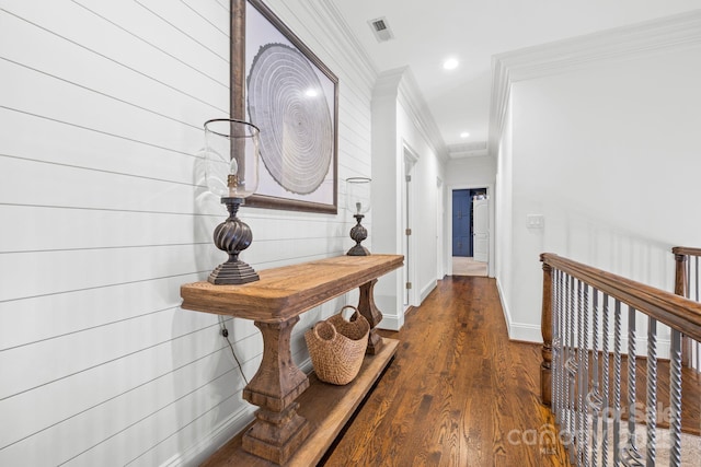 5523 Meadow Haven Ln, Charlotte, NC 28270 - corridor featuring crown molding, dark wood finished floors, baseboards, and recessed lighting