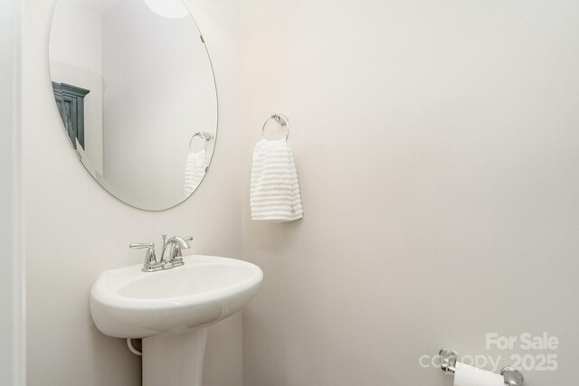 829 River Park Rd, Belmont, NC 28012 - bathroom featuring a sink