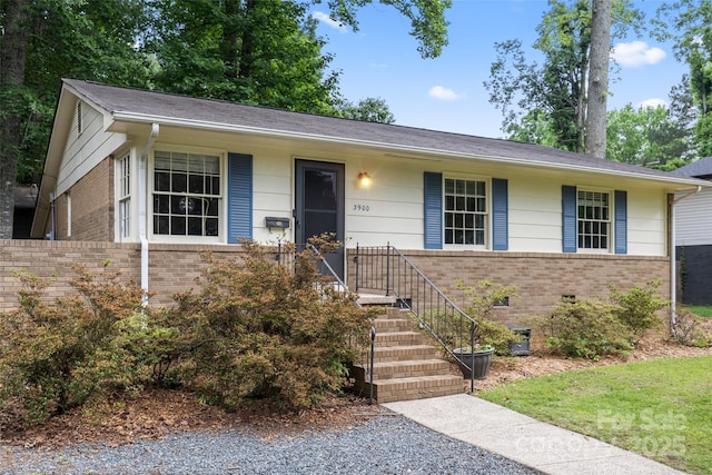 3900 Langley Rd, Charlotte, NC 28215 - ranch-style house featuring brick siding