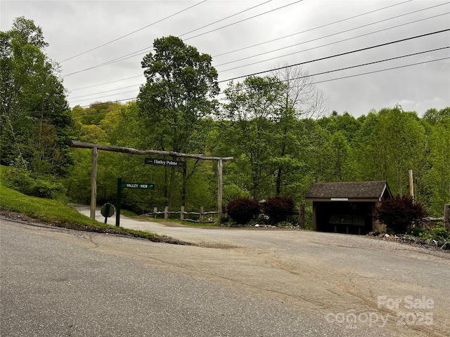 1 Pearl Way, Mars Hill, NC 28754