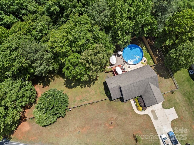 5764 Grassy Creek Rd, Denver, NC 28037 - aerial view of a pool area