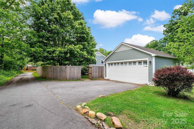 24 Browndale Rd, Asheville, NC 28805 - detached garage with fence