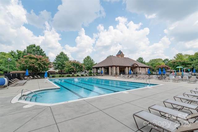 14104 Kendrick Cross Rd, Charlotte, NC 28273 - community pool with a patio area
