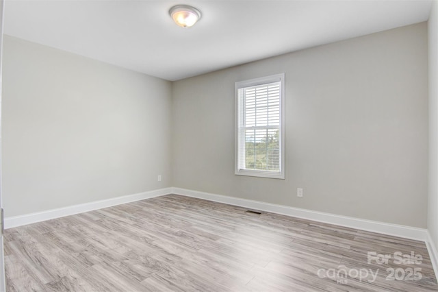 154 Stable Brook Ln, Taylorsville, NC 28681 - unfurnished room featuring light wood-type flooring and baseboards
